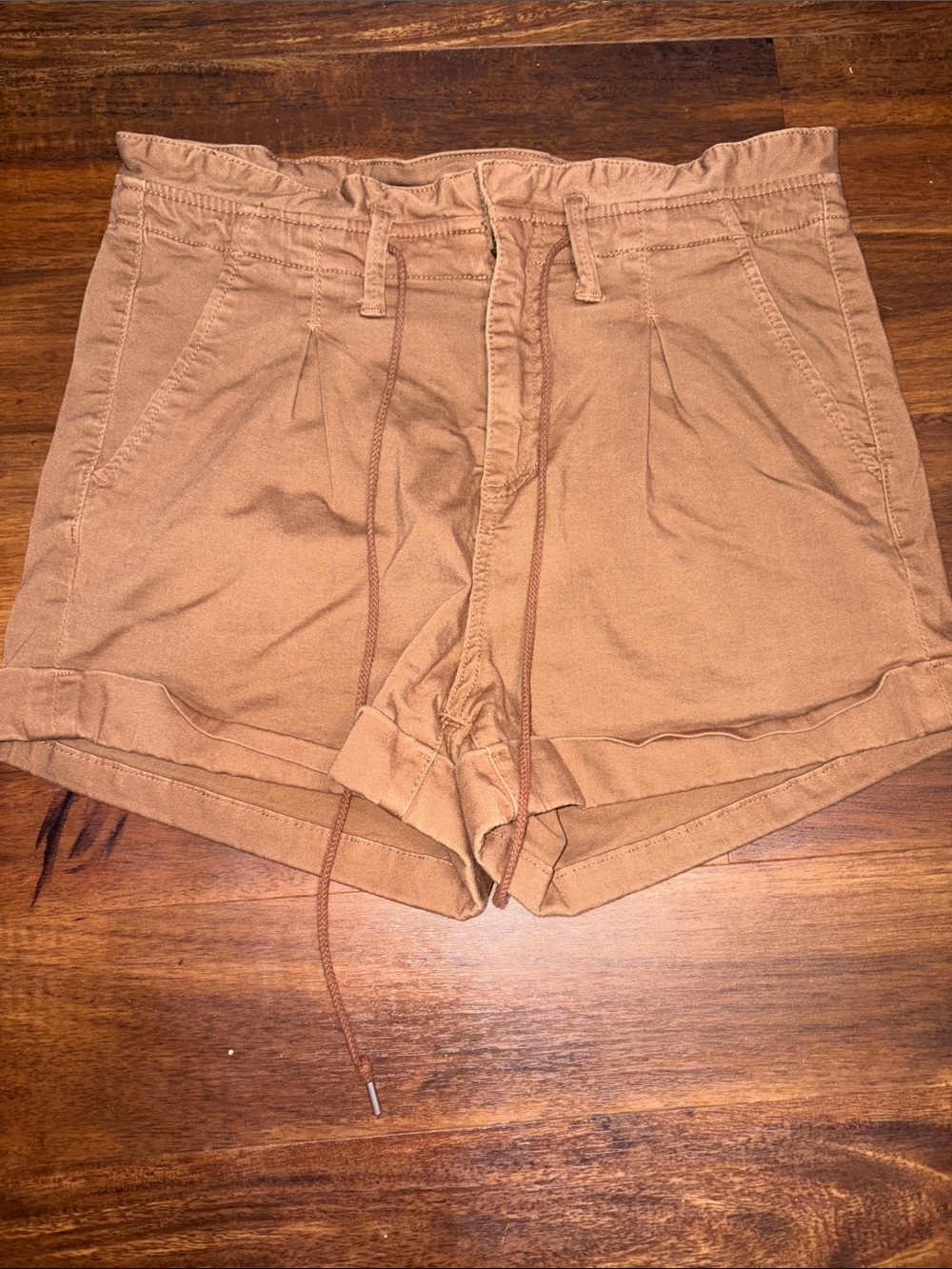 BKE Women's Tan High-Waist Paperbag Shorts with Drawstring Size 28 Cuffed Hem